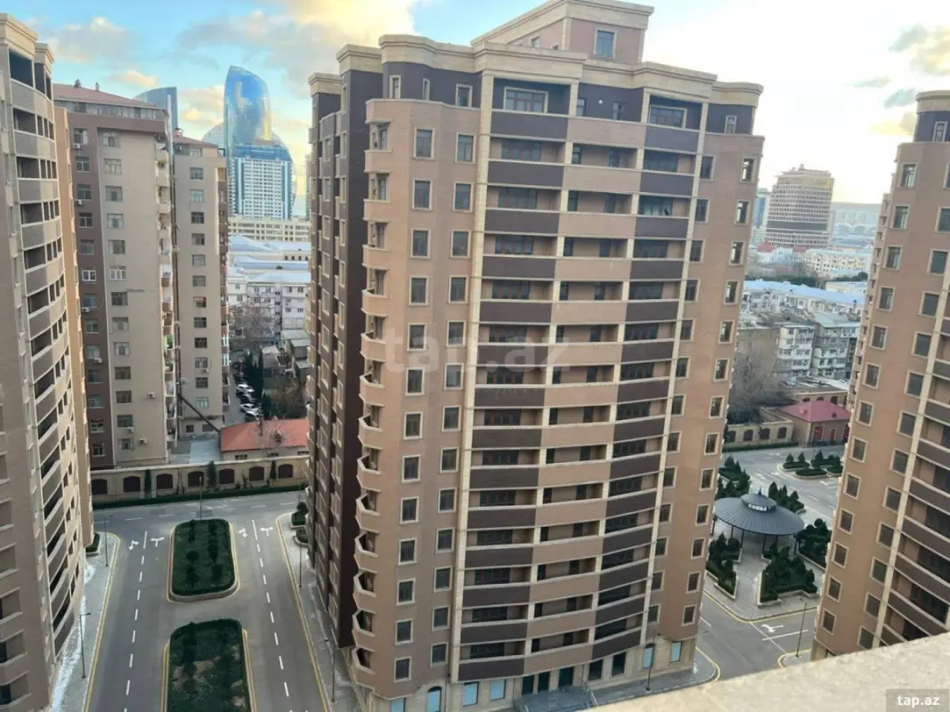 Kirayə verilir 2 otaqlı yeni tikili 100 m²