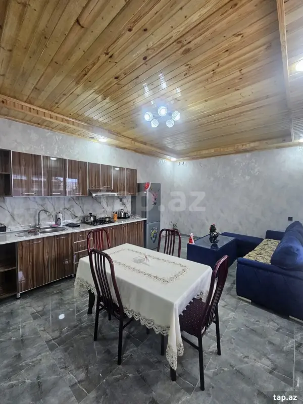 Satılır 4 otaqlı həyət evi 115 m²