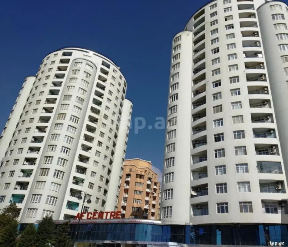 Satılır 5 otaqlı yeni tikili 241 m²