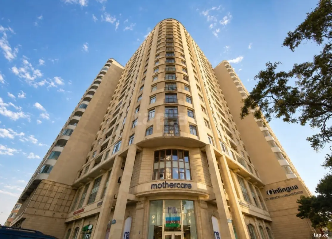 Satılır 2 otaqlı yeni tikili 106 m²