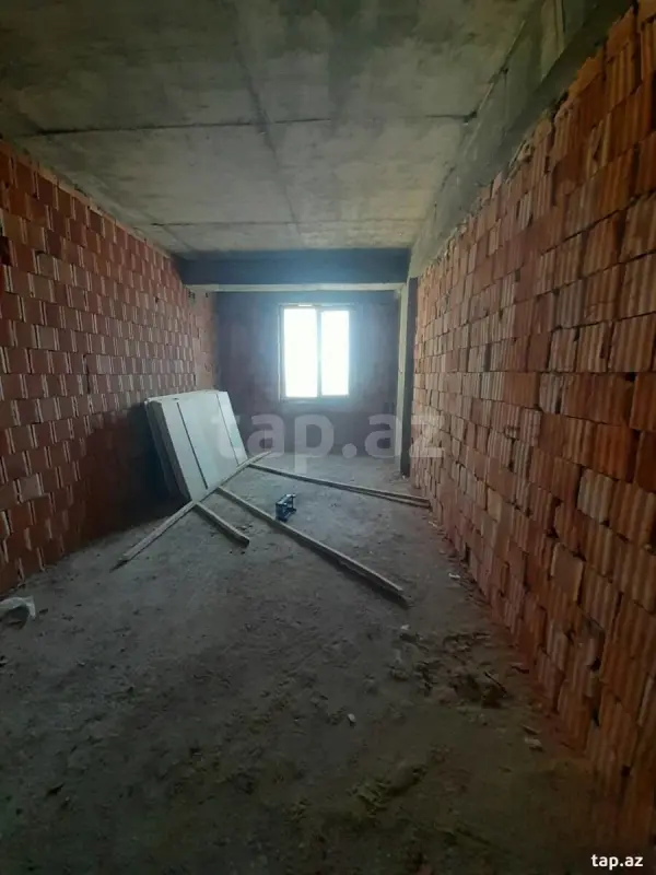 Satılır 3 otaqlı yeni tikili 70 m²