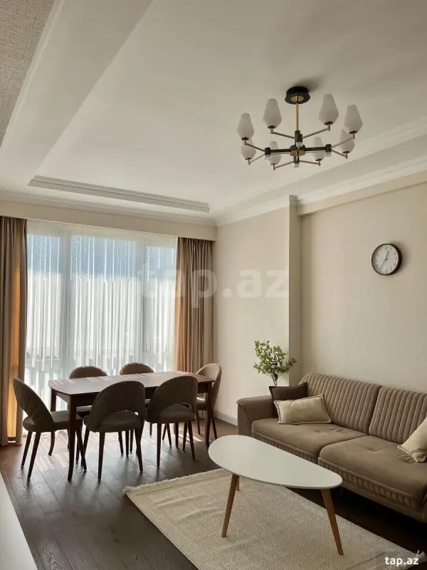 Kirayə verilir 3 otaqlı yeni tikili 75 m²