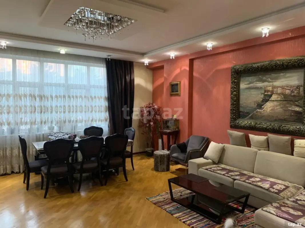 Satılır 3 otaqlı yeni tikili 160 m²