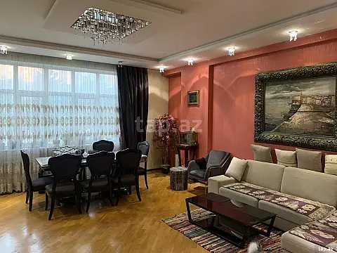 Satılır 3 otaqlı yeni tikili 160 m² — Bakı 3 otaq 160.00 m²