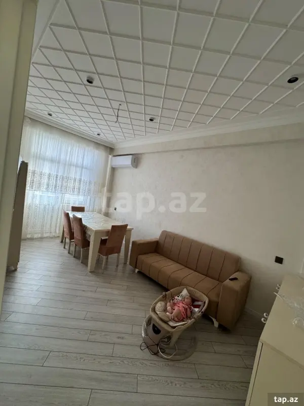 Kirayə verilir 3 otaqlı yeni tikili 70 m²