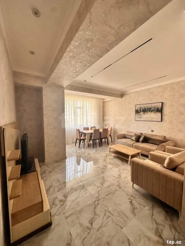 Kirayə verilir 2 otaqlı yeni tikili 73 m²