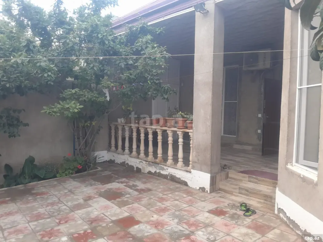 Satılır 3 otaqlı həyət evi 110 m²