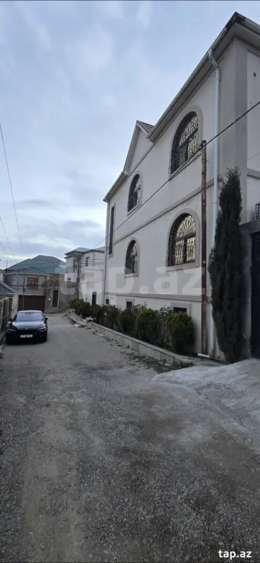 Satılır 6 otaqlı həyət evi 220 m²