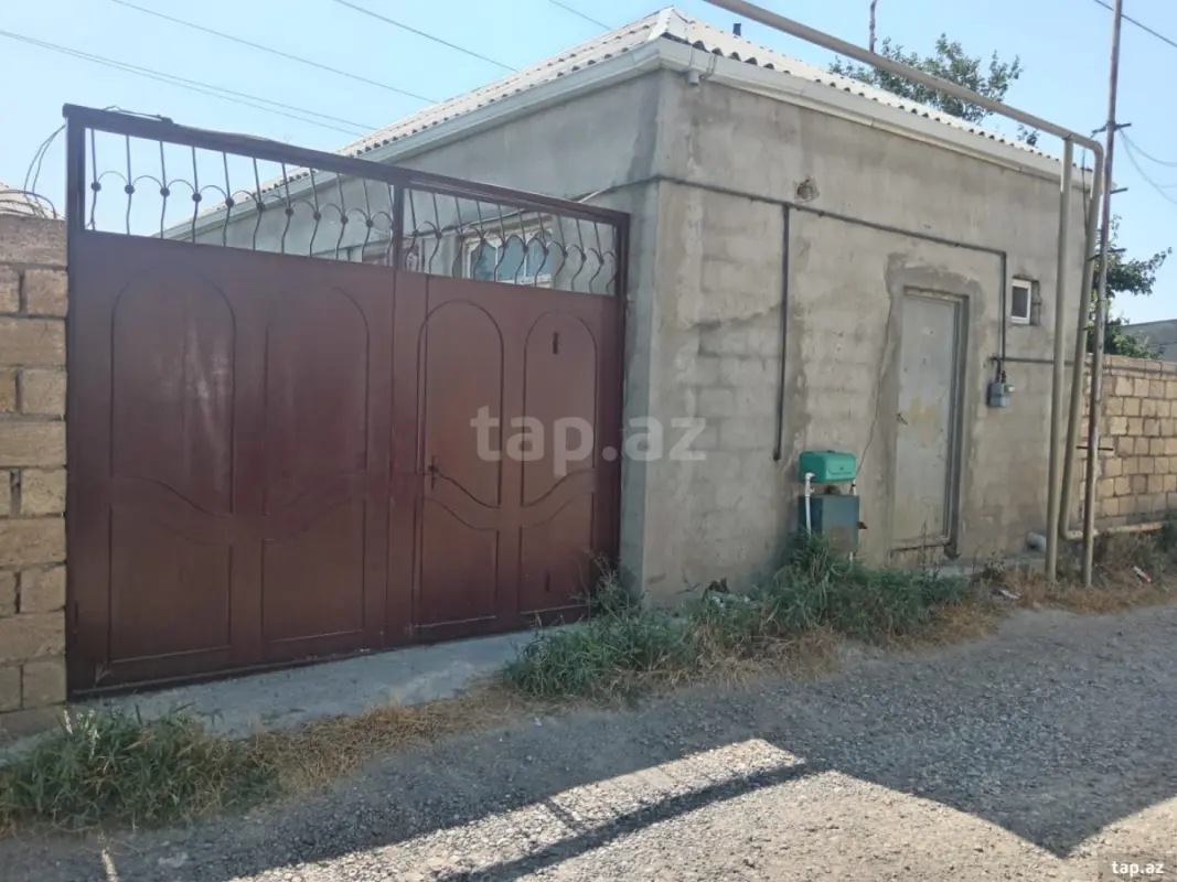 Satılır 1 otaqlı həyət evi 45 m²