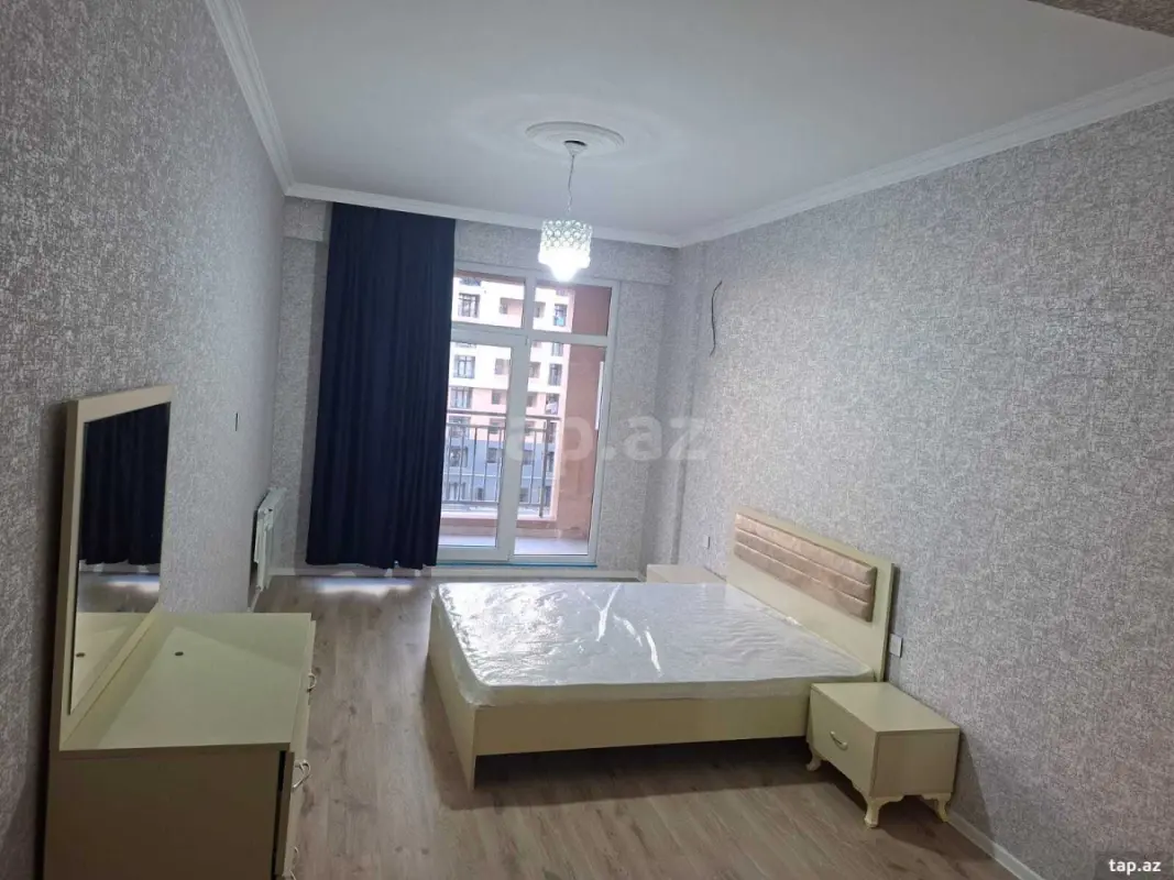 Satılır 2 otaqlı yeni tikili 72 m²