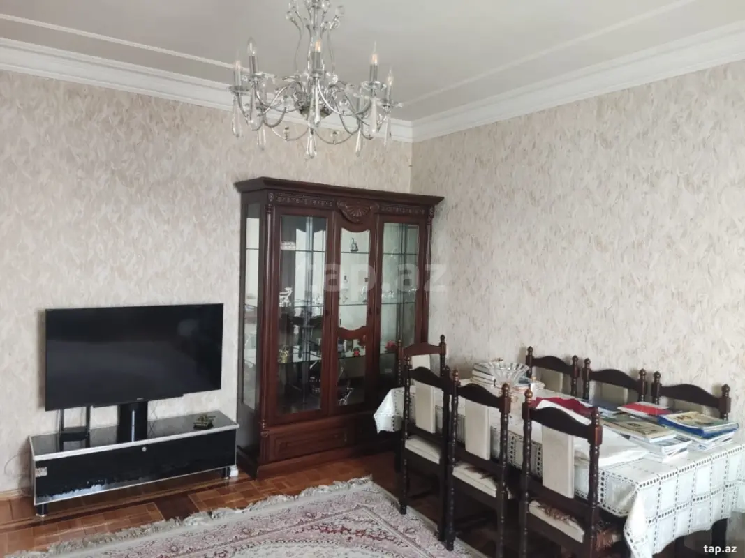 Kirayə verilir 4 otaqlı mənzil 110 m²