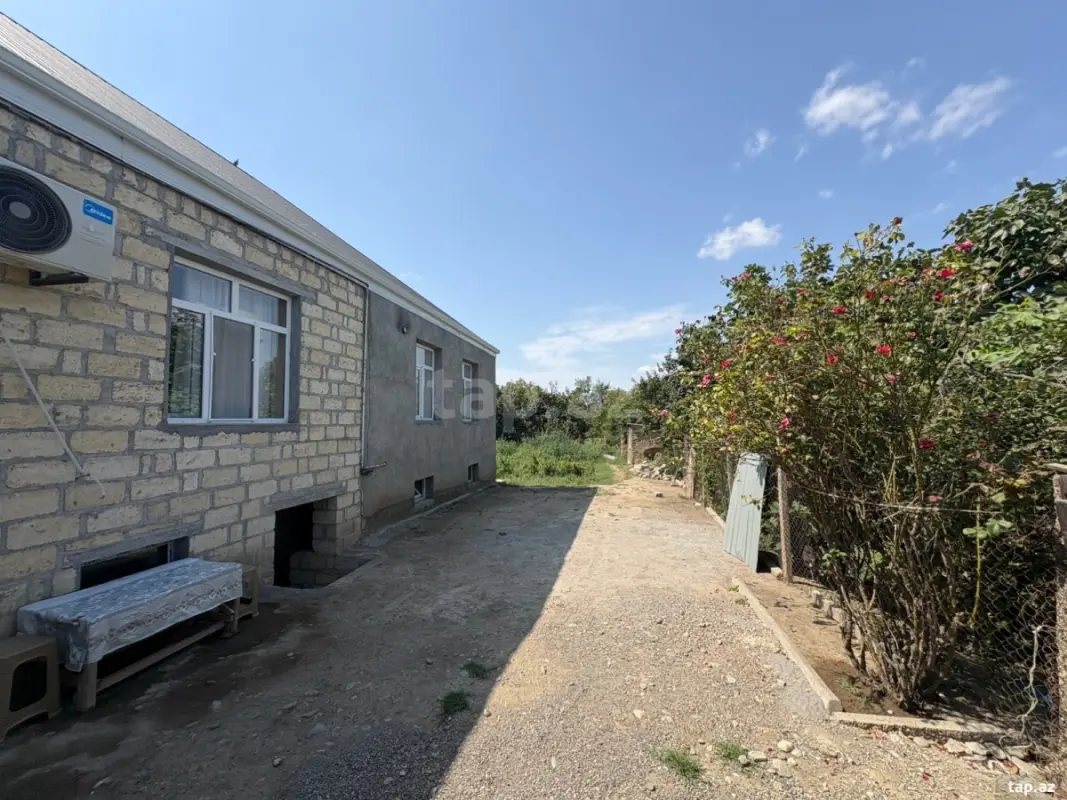 Satılır 3 otaqlı həyət evi 80 m²