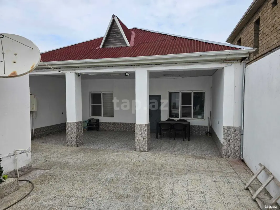 Satılır 3 otaqlı həyət evi 100 m²