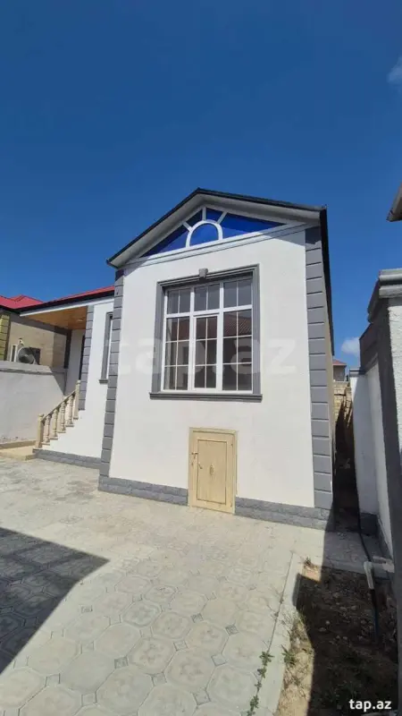 Satılır 4 otaqlı həyət evi 130 m²