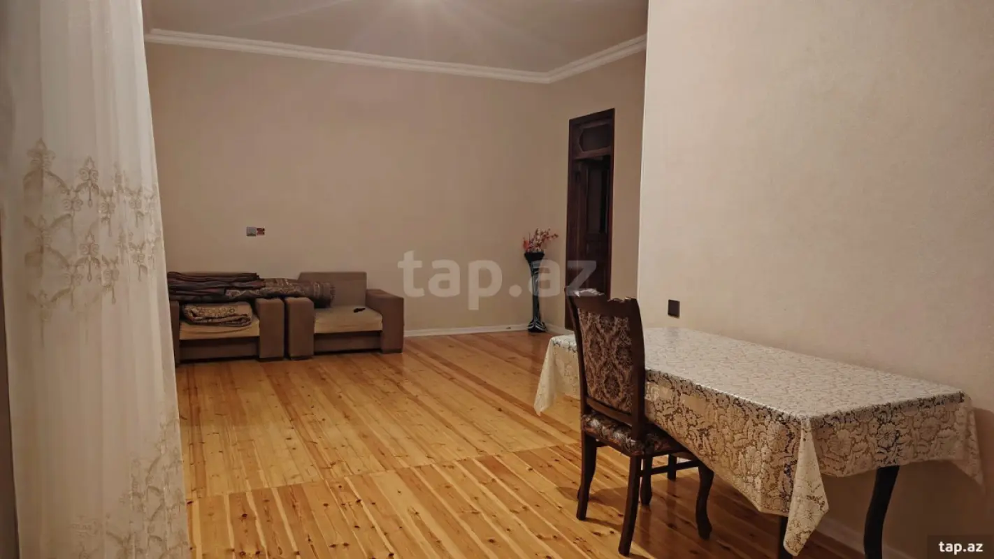 Satılır 6 otaqlı həyət evi 120 m²