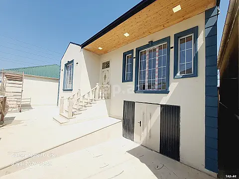 Satılır 4 otaqlı həyət evi 130 m² — Bakı, Binəqədi 4 otaq 130.00 m²