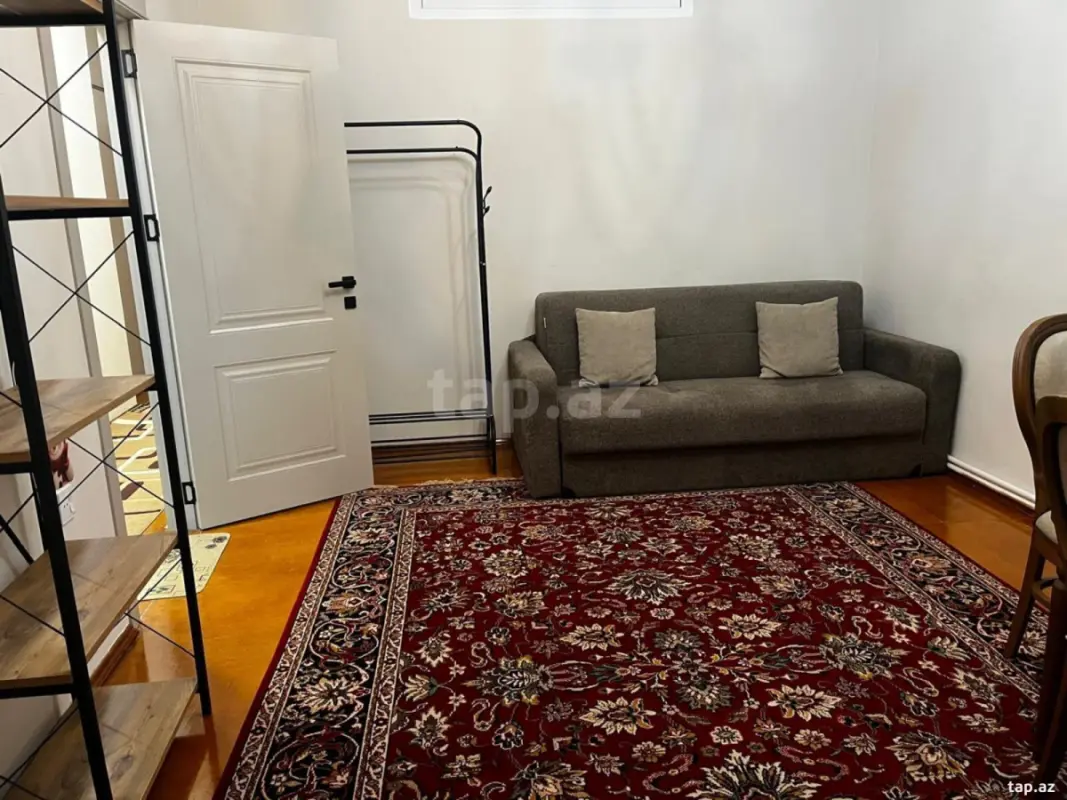 Kirayə verilir 2 otaqlı yeni tikili 70 m²