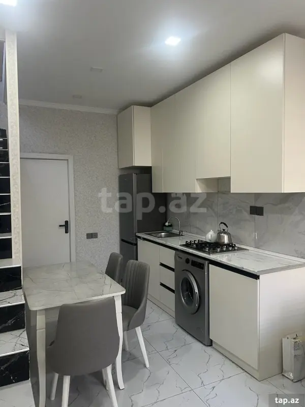 Satılır 2 otaqlı həyət evi 42 m²
