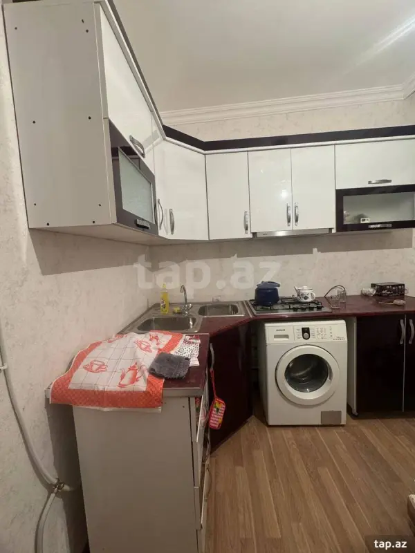 Kirayə verilir 2 otaqlı mənzil 80 m²