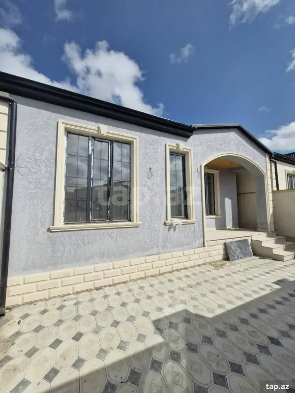 Satılır 3 otaqlı həyət evi 140 m²
