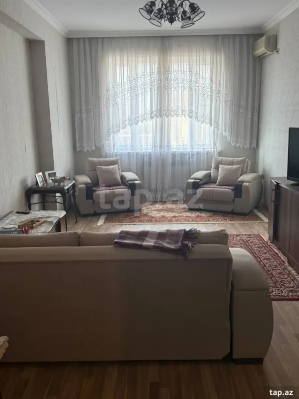 Kirayə verilir 2 otaqlı yeni tikili 65 m²