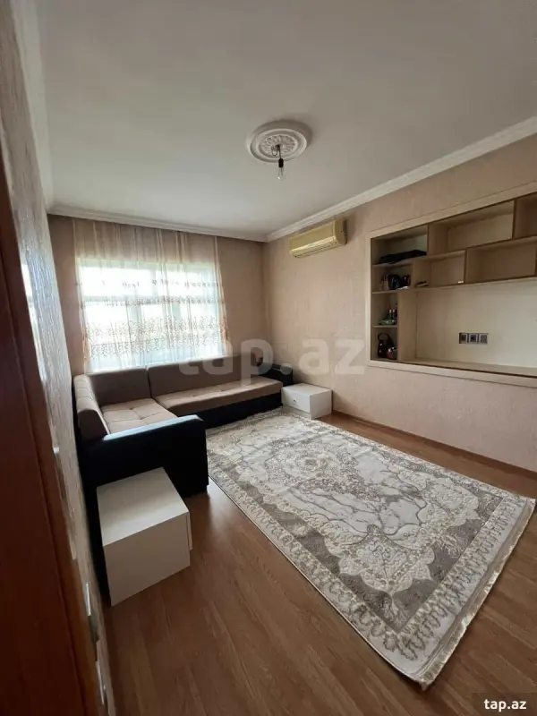 Kirayə verilir 2 otaqlı mənzil 50 m²