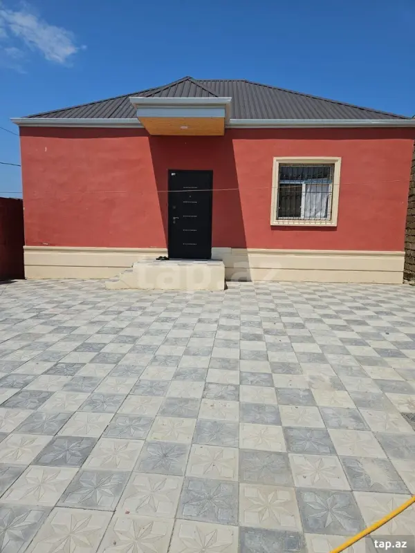 Satılır 3 otaqlı həyət evi 100 m²
