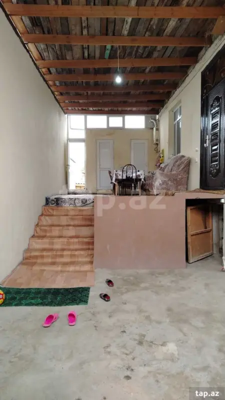 Satılır 3 otaqlı həyət evi 200 m²