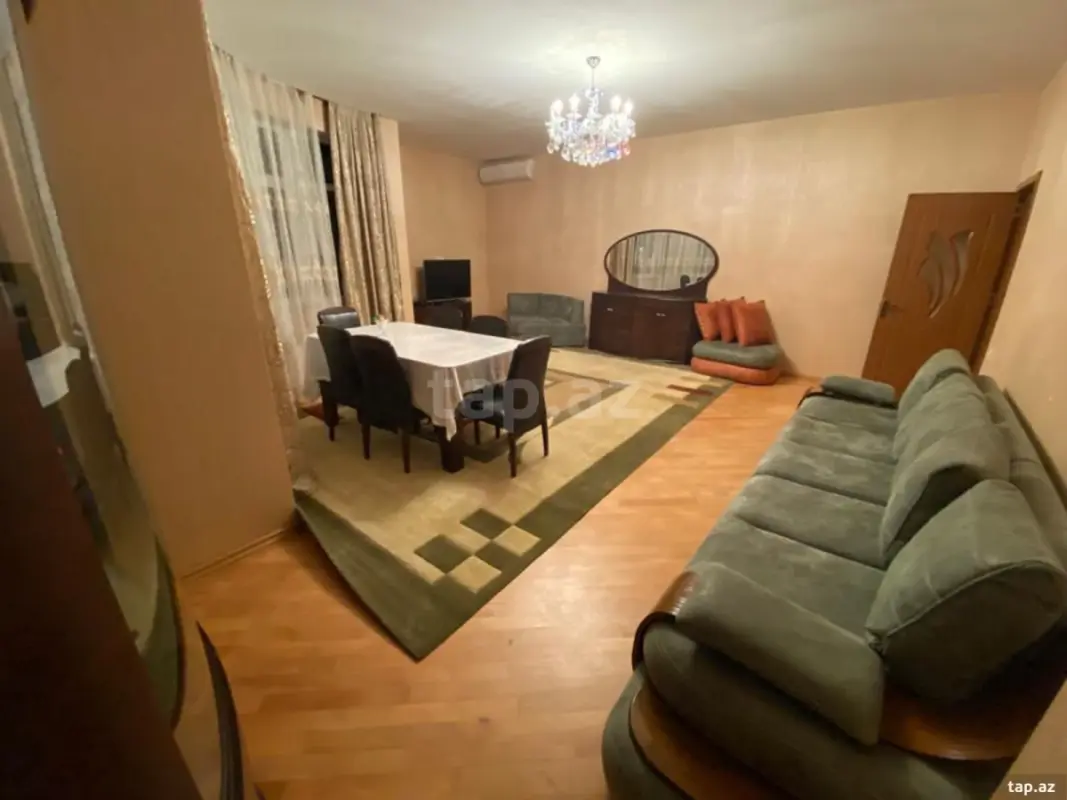 Kirayə verilir 3 otaqlı yeni tikili 150 m²