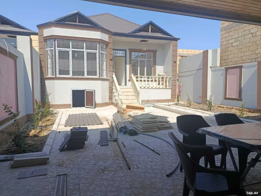 Satılır 3 otaqlı həyət evi 100 m²