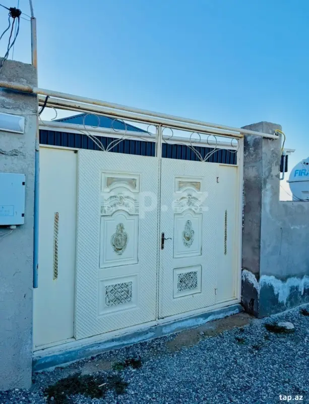 Satılır 2 otaqlı həyət evi 150 m²