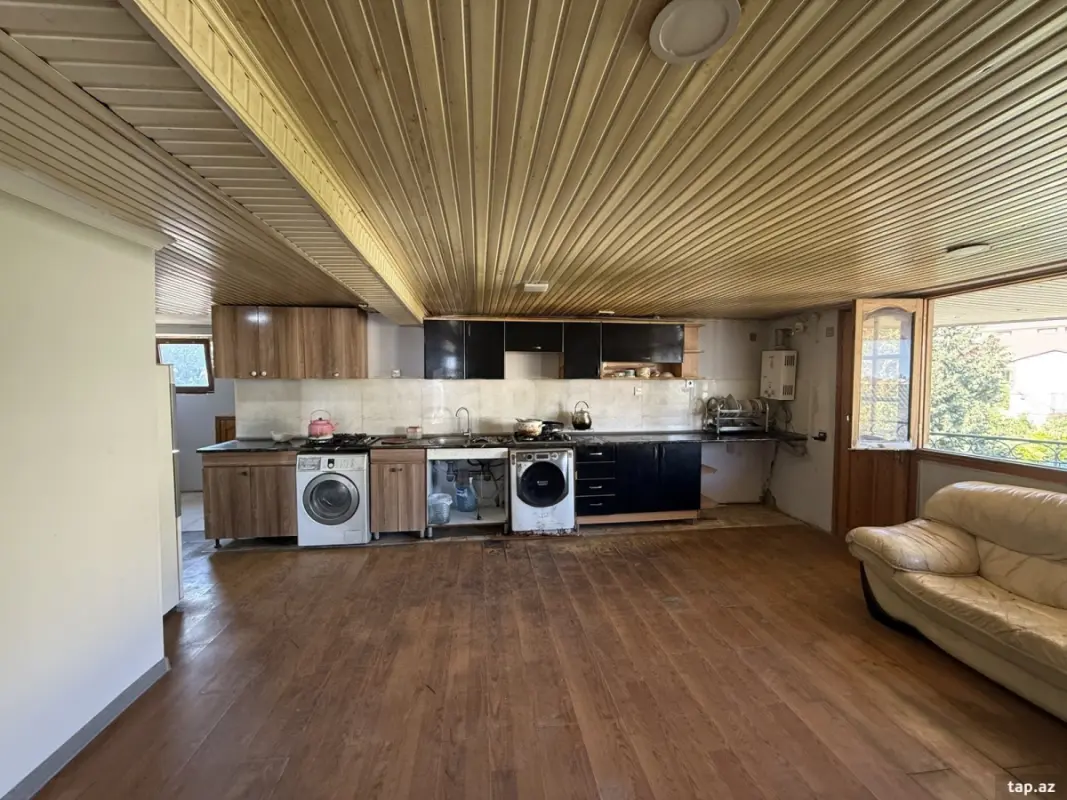 Kirayə verilir 7 otaqlı yeni tikili 500 m²