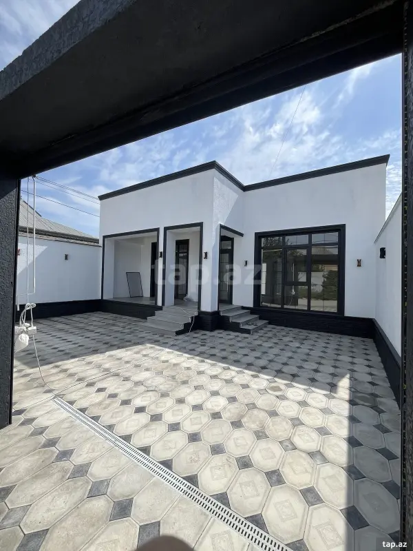 Satılır 4 otaqlı həyət evi 100 m²