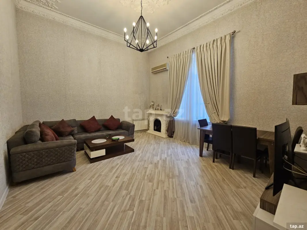 Kirayə verilir 2 otaqlı mənzil 102 m²