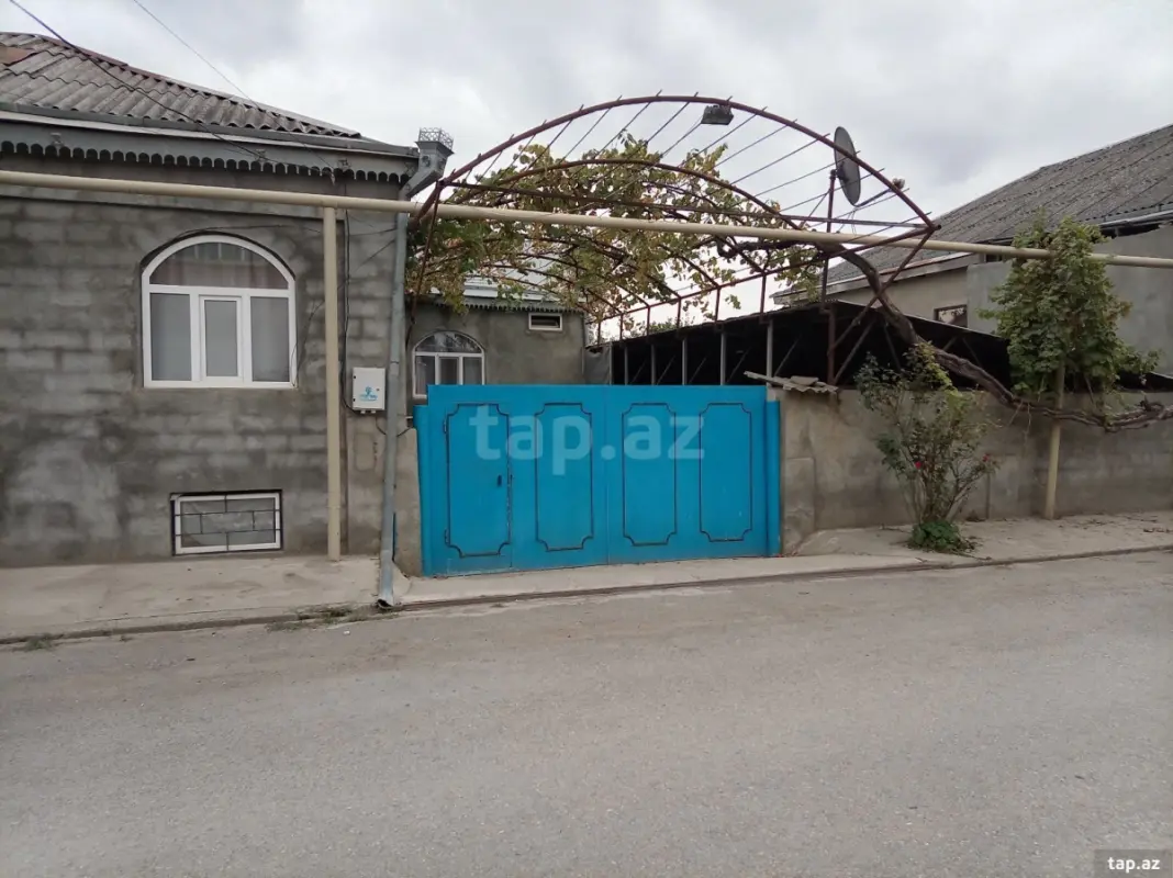 Kirayə verilir 5 otaqlı həyət evi 250 m²