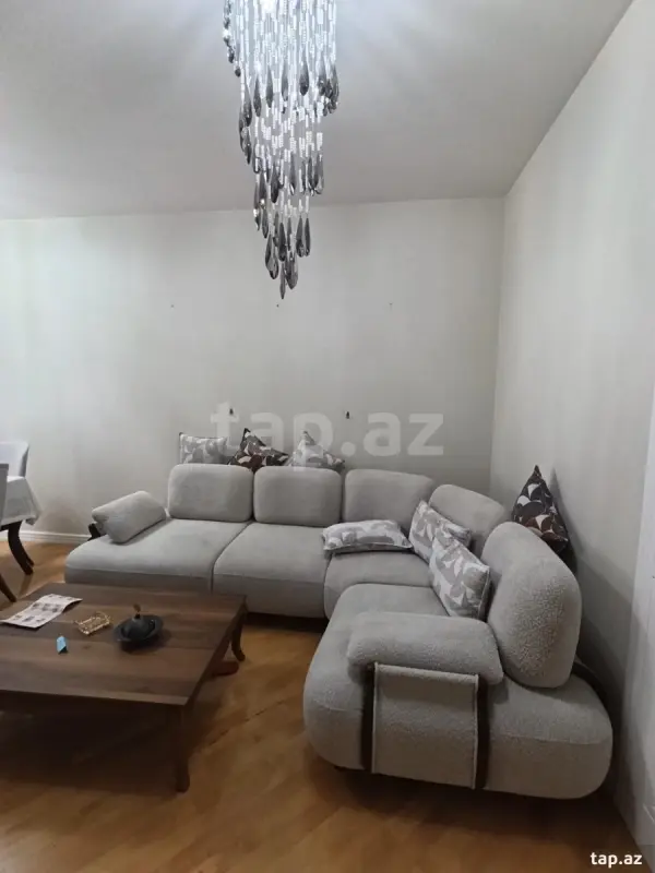 Kirayə verilir 3 otaqlı yeni tikili 95 m²