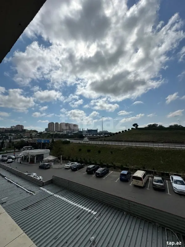 Satılır 2 otaqlı yeni tikili 102 m²