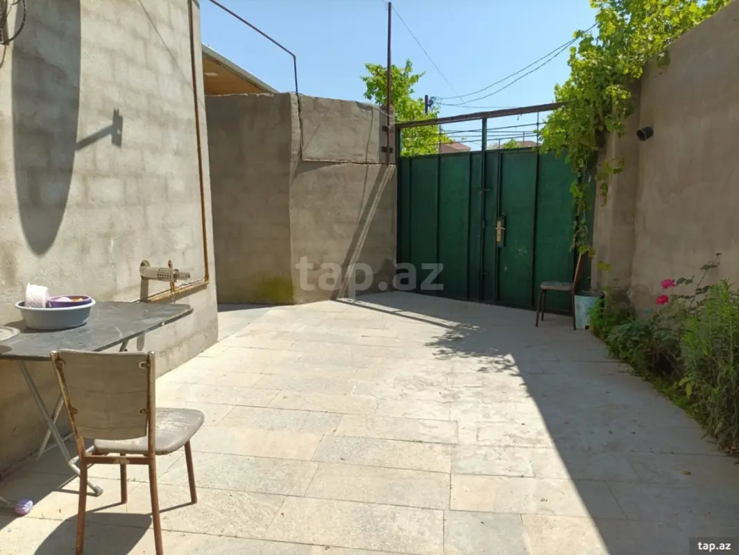 Satılır 2 otaqlı həyət evi 54 m²