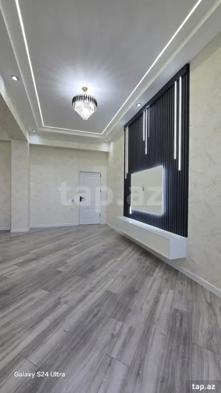 Satılır 2 otaqlı yeni tikili 72 m²