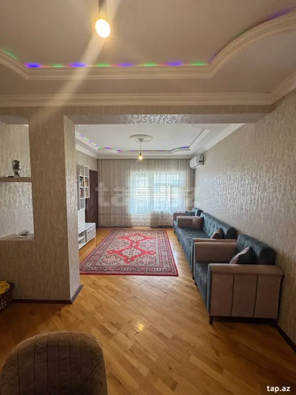 Satılır 3 otaqlı yeni tikili 75 m²