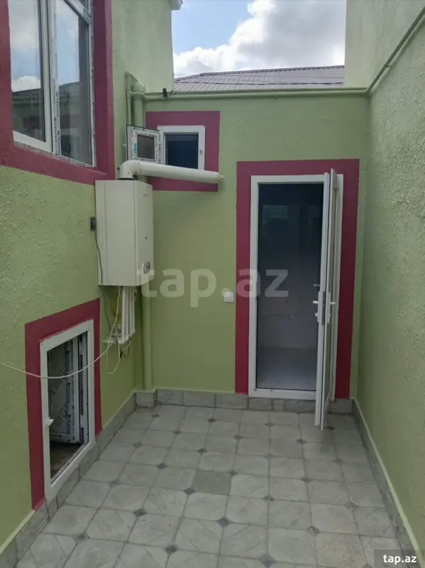 Satılır 3 otaqlı həyət evi 100 m²