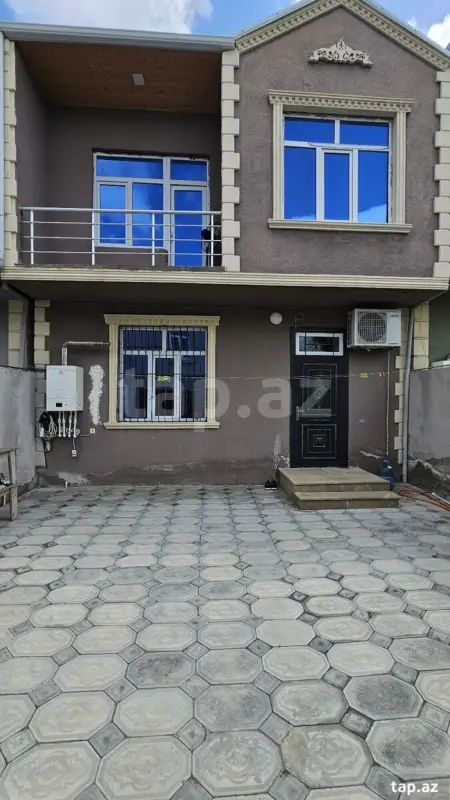 Satılır 4 otaqlı həyət evi 120 m²