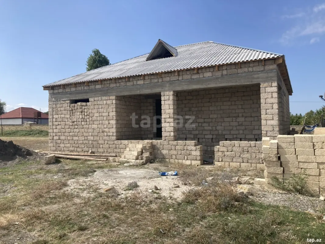 Satılır 5 otaqlı həyət evi 99.5 m²