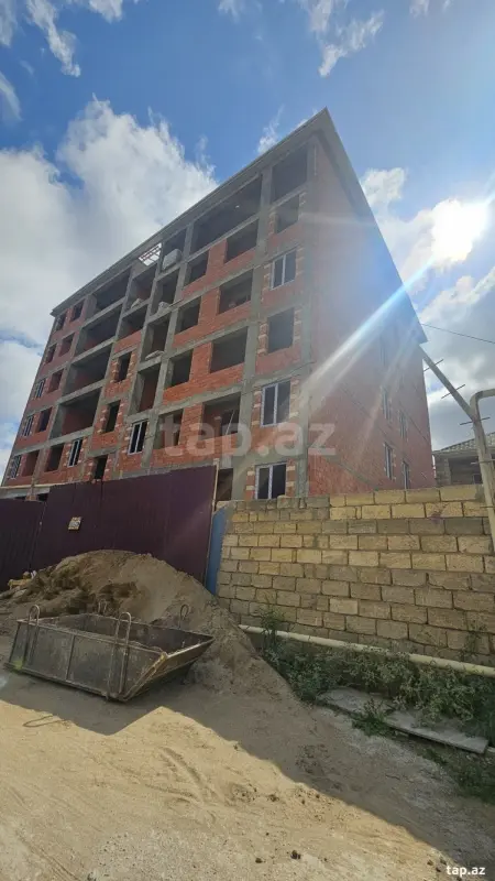 Satılır 2 otaqlı yeni tikili 53 m²