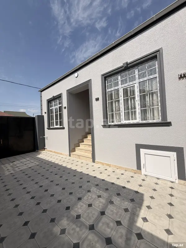 Satılır 4 otaqlı həyət evi 100 m²