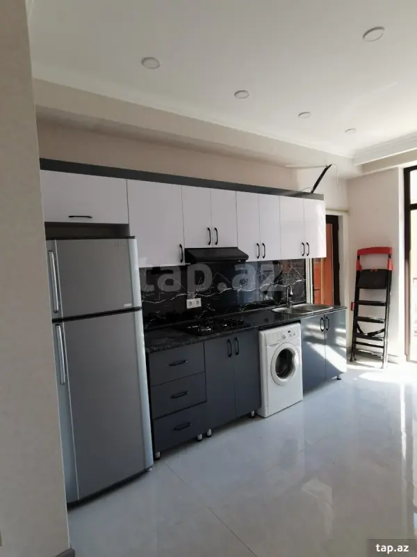 Kirayə verilir 3 otaqlı yeni tikili 95 m²