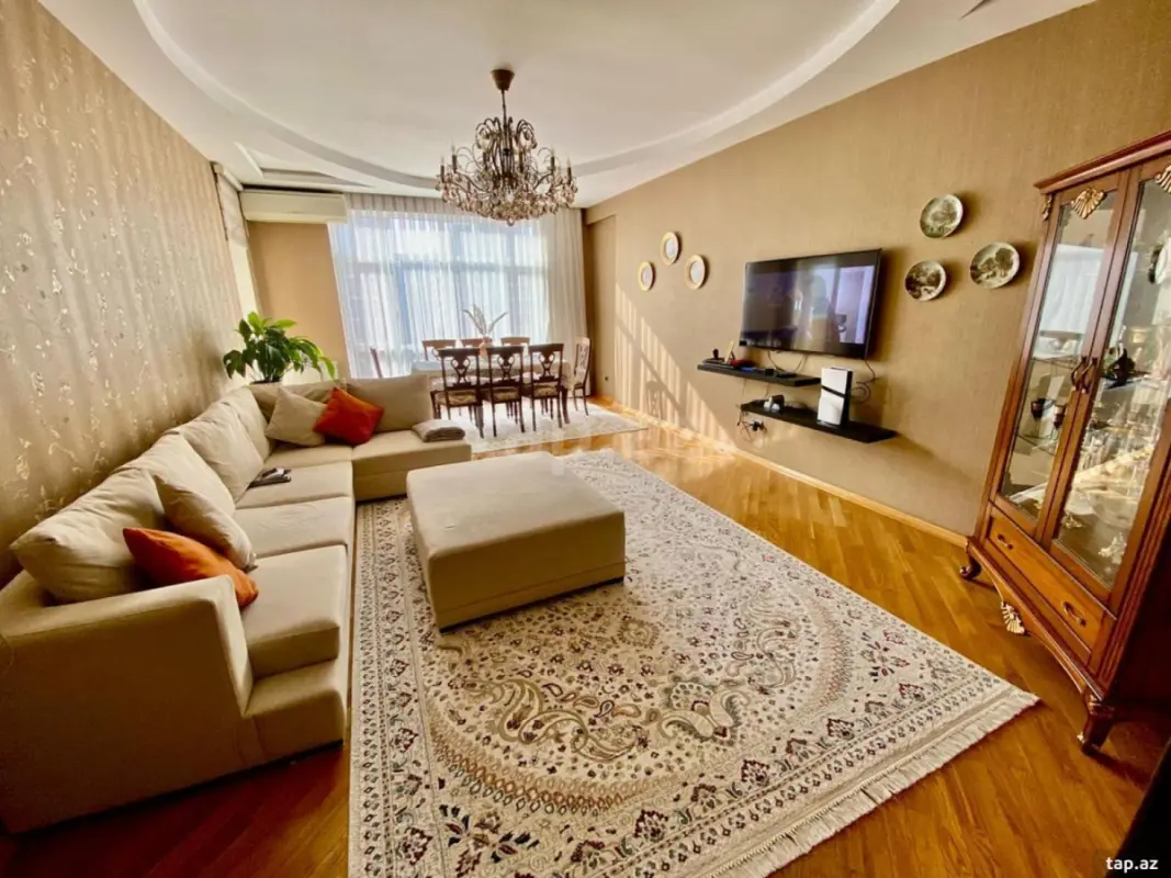 Satılır 4 otaqlı yeni tikili 163 m²