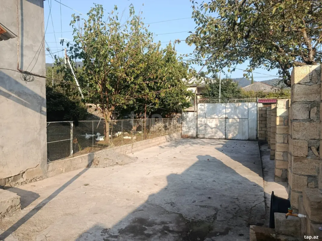 Satılır 3 otaqlı mənzil 81 m²