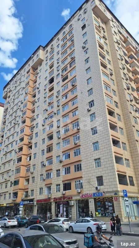Satılır 2 otaqlı yeni tikili 60 m²