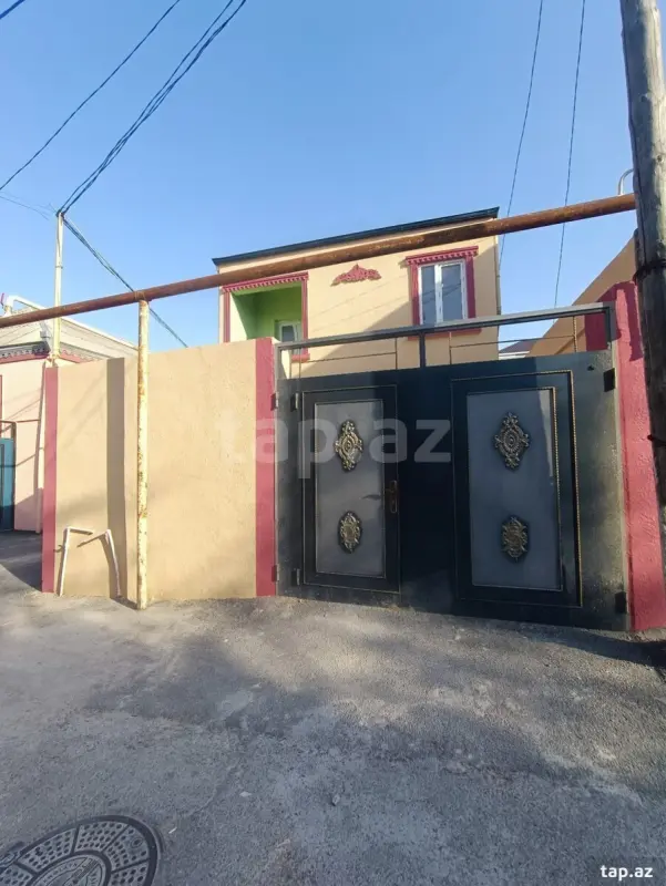 Satılır 4 otaqlı həyət evi 115 m²
